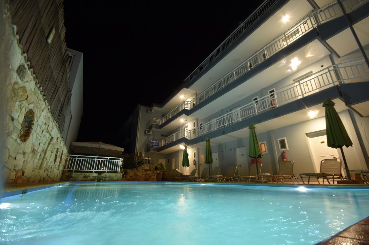 Kiwi Apartments Néa Fókaia Esterno foto